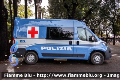 Fiat Ducato X290
Polizia di Stato
Servizio Sanitario
Nuova Livrea
Allestita Boneschi
Decorazione Grafica Artlantis
POLIZIA M2210
Parole chiave: Fiat Ducato_X290 POLIZIAM2210 Ambulanza Festa_Della_Polizia_2018