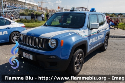 Jeep Renegade
Polizia di Stato
Reparto Prevenzione Crimine
POLIZIA M2313

In esposizione al
50° ANPS
Parole chiave: Jeep Renegade POLIZIAM2313