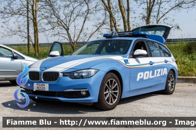 Bmw 320 Touring F31 II restyle
Polizia di Stato
Polizia Stradale
Allestimento Marazzi
Decorazione Grafica Artlantis
POLIZIA M2520
Parole chiave: Bmw 320_Touring_F31_II_restyle PSM2520