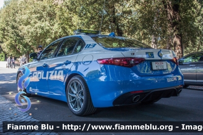 Alfa Romeo Nuova Giulia Q4
Polizia di Stato
Polizia Stradale
Scorta Presidente della Repubblica
POLIZIA M2700
Parole chiave: Alfa-Romeo Nuova_Giulia_Q4 POLIZIAM2700 festa_polizia_2017