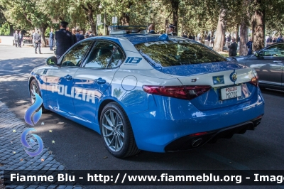 Alfa Romeo Nuova Giulia Q4
Polizia di Stato
Polizia Stradale
Scorta Presidente della Repubblica
POLIZIA M2700
Parole chiave: Alfa-Romeo Nuova_Giulia_Q4 POLIZIAM2700 festa_polizia_2017