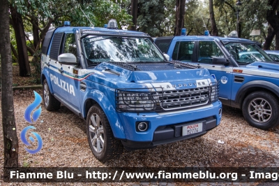 Land Rover Discovery 4
Polizia di Stato
Reparto Mobile
Allestimento Marazzi 
Decorazione Grafica Artlantis
POLIZIA M2774
Parole chiave: Land-Rover Discovery_4 POLIZIAM2774 Festa_Della_Polizia_2018