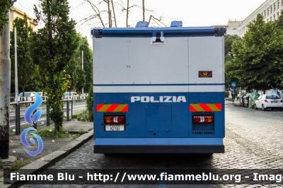 Mercedes-Benz Arocs
Polizia di Stato
I Reparto Mobile di Roma
Idrante allestimento Bai
POLIZIA M2781
Parole chiave: Mercedes-Benz Arocs POLIZIAM2781 Festa_Della_Repubblica_2017