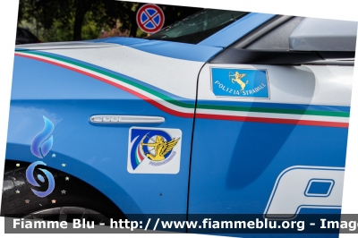 Alfa-Romeo Nuova Giulietta restyle
Polizia di Stato
Polizia Stradale
Allestita NCT Nuova Carrozzeria Torinese
POLIZIA M2818
Parole chiave: Alfa-Romeo Nuova_Giulietta_restyle POLIZIAM2818 Festa_della_Polizia_2018