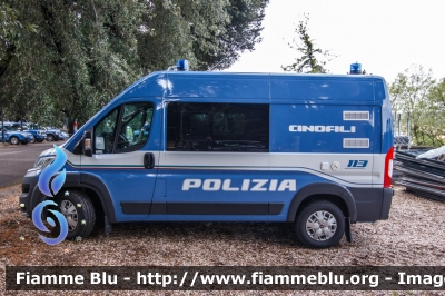 Fiat Ducato X290
Polizia di Stato
Unità Cinofile
POLIZIA M2868
Parole chiave: Fiat Ducato_X290 POLIZIAM2868 Festa_della_Polizia_2018