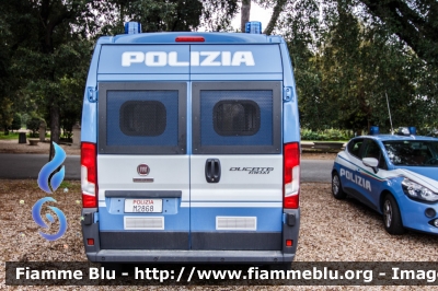 Fiat Ducato X290
Polizia di Stato
Unità Cinofile
POLIZIA M2868
Parole chiave: Fiat Ducato_X290 POLIZIAM2868 Festa_della_Polizia_2018