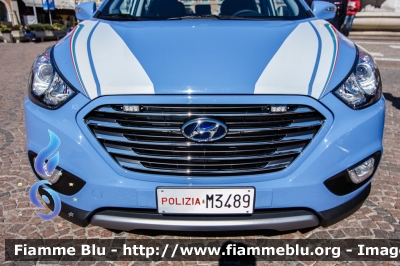 Hyundai iX35 Fuel Cell
Polizia di Stato
Polizia Stradale in servizio sulla A22 Modena-Brennero
POLIZIA M3489
Parole chiave: Hyundai iX35_Fuel_Cell POLIZIAM3489