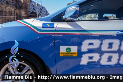 Hyundai iX35 Fuel Cell
Polizia di Stato
Polizia Stradale in servizio sulla A22 Modena-Brennero
POLIZIA M3489
Parole chiave: Hyundai iX35_Fuel_Cell POLIZIAM3489