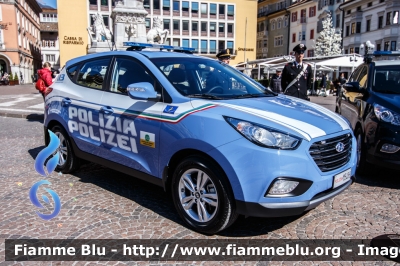 Hyundai iX35 Fuel Cell
Polizia di Stato
Polizia Stradale in servizio sulla A22 Modena-Brennero
POLIZIA M3489
Parole chiave: Hyundai iX35_Fuel_Cell POLIZIAM3489