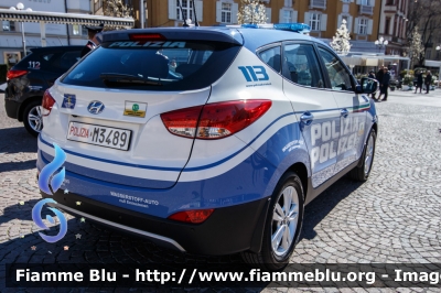 Hyundai iX35 Fuel Cell
Polizia di Stato
Polizia Stradale in servizio sulla A22 Modena-Brennero
POLIZIA M3489
Parole chiave: Hyundai iX35_Fuel_Cell POLIZIAM3489