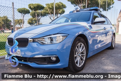 Bmw 318 Touring F31 III restyle
Polizia di Stato
Polizia Stradale
Allestimento Focaccia
Decorazione Grafica Artlantis
POLIZIA M3620
Parole chiave: Bmw 318_Touring_F31_III_restyle POLIZIAM3620