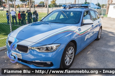 Bmw 318 Touring F31 III restyle
Polizia di Stato
Polizia Stradale
Allestimento Focaccia
Decorazione Grafica Artlantis
POLIZIA M3620
Parole chiave: Bmw 318_Touring_F31_III_restyle POLIZIAM3620