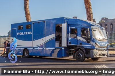 Iveco EuroCargo 160-280 IV serie
Polizia di Stato
Reparto a Cavallo
Allestimento Valli
POLIZIA M3731
Parole chiave: Iveco EuroCargo_160-280_IVserie POLIZIAM3731