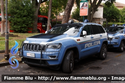 Jeep Grand Cherokee IV serie restyle
Polizia di Stato
Reparto Mobile
Decorazione Grafica Artlantis
POLIZIAM4222
Parole chiave: Jeep Grand_Cherokee_IVserie_restyle POLIZIAM4222