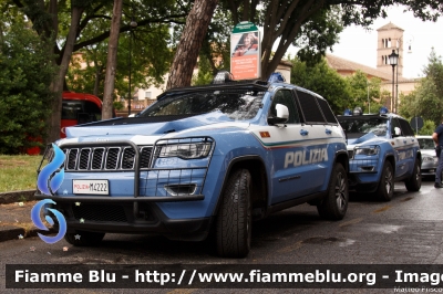 Jeep Grand Cherokee IV serie restyle
Polizia di Stato
Reparto Mobile
Decorazione Grafica Artlantis
POLIZIAM4222
Parole chiave: Jeep Grand_Cherokee_IVserie_restyle POLIZIAM4222