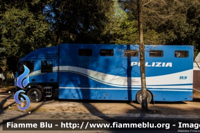 Iveco EuroCargo 160-280 IV serie
Polizia di Stato
Reparto a Cavallo
Allestimento Valli
POLIZIA M4316
Parole chiave: Iveco EuroCargo_160-280_IVserie POLIZIAM4316