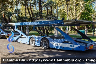 Iveco Stralis AT190S46 III serie restyle
Polizia di Stato
rimorchio
POLIZIA M4322
POLIZIA G9270
Parole chiave: Iveco Stralis_AT190S46_IIIserie_restyle POLIZIAM4322 POLIZIAG9270