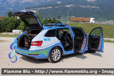 Skoda Superb Wagon 4x4 III serie
Polizia di Stato
Polizia Stradale
in servizio sulla A22 "Modena-Brennero"
POLIZIA M4332
Parole chiave: Skoda Superb_Wagon_4x4_IIIserie POLIZIAM4332