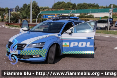 Skoda Superb Wagon 4x4 III serie
Polizia di Stato
Polizia Stradale
in servizio sulla A22 "Modena-Brennero"
POLIZIA M4342
Parole chiave: Skoda Superb_Wagon_4x4_IIIserie POLIZIAM4342