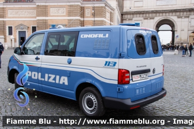 Volkswagen Transporter T6
Polizia di Stato
Unita' Cinofile
Allestimento BAI
POLIZIA M4428
Parole chiave: Volkswagen Transporter_T6 PSM4428