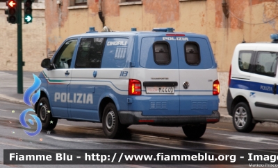 Volkswagen Transporter T6
Polizia di Stato
Unita' Cinofile
Allestimento BAI
POLIZIA M4440
Parole chiave: Volkswagen Transporter_T6 POLIZIAM4440