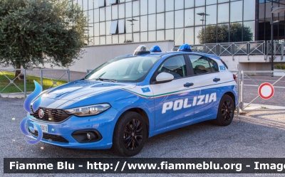 Fiat Nuova Tipo
Polizia di Stato
Polizia delle Comunicazioni
POLIZIA M4619
Parole chiave: Fiat Nuova_Tipo POLIZIAM4619