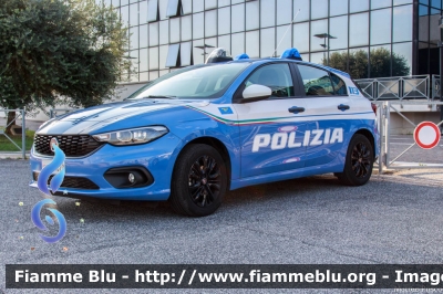 Fiat Nuova Tipo
Polizia di Stato
Polizia delle Comunicazioni
POLIZIA M4619
Parole chiave: Fiat Nuova_Tipo POLIZIAM4619