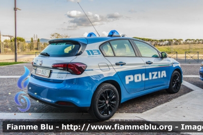 Fiat Nuova Tipo
Polizia di Stato
Polizia delle Comunicazioni
POLIZIA M4619
Parole chiave: Fiat Nuova_Tipo POLIZIAM4619