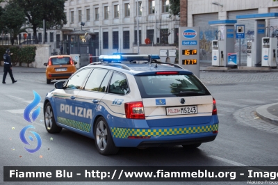 Skoda Octavia Wagon V serie
Polizia di Stato
Polizia Stradale
Allestimento Focaccia
Decorazione Grafica Artlantis
POLIZIA M5243
Parole chiave: Skoda Octavia_Wagon_Vserie POLIZIAM5243