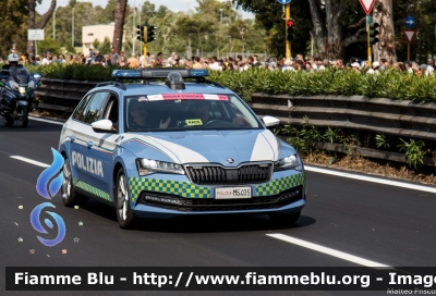 Skoda Superb Wagon III serie restyle
Polizia di Stato
Polizia Stradale
POLIZIA M6405
in scorta al Giro d'Italia 2024
Auto 03
Parole chiave: Skoda Superb_Wagon_IIIserie_restyle POLIZIAM6405