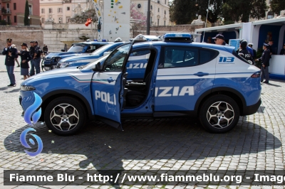 Alfa Romeo Tonale
Polizia di Stato
Squadra Volante
Allestimento FCA
POLIZIA M8241

172° Polizia di Stato
Parole chiave: Alfa_Romeo Tonale POLIZIAM8241