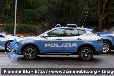 Alfa Romeo Tonale
Polizia di Stato
Squadra Volante
Allestimento FCA
POLIZIA M8312
Parole chiave: Alfa_Romeo Tonale POLIZIAM83182