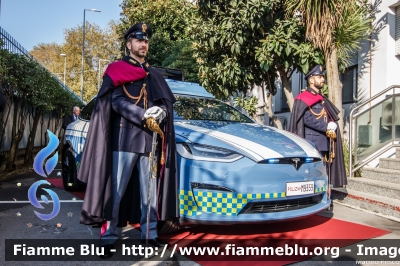 Tesla Model X
Polizia di Stato
Polizia Stradale in servizio sulla rete CAV
allestimento All.V.In.
POLIZIA M9359
Parole chiave: Tesla Model_X POLIZIAM9359