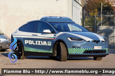 Tesla Model X
Polizia di Stato
Polizia Stradale in servizio sulla rete CAV
allestimento All.V.In.
POLIZIA M9359
Parole chiave: Tesla Model_X POLIZIAM9359