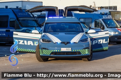 Tesla Model X
Polizia di Stato
Polizia Stradale in servizio sulla rete CAV
allestimento All.V.In.
POLIZIA M9359
Parole chiave: Tesla Model_X POLIZIAM9359