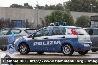 Fiat Punto VI serie
Polizia di Stato
Servizio Aereo
POLIZIA N5665
Parole chiave: Fiat Punto_VIserie POLIZIAN5665