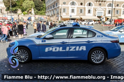 Alfa Romeo Nuova Giulia Q4
Polizia di Stato
Polizia Stradale
POLIZIA N6000

172° Polizia di Stato
Parole chiave: Alfa_Romeo Nuova_Giulia Q4 POLIZIAN6000