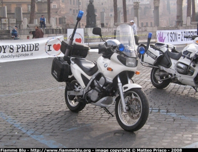 BMW F 650 GS
Polizia Municipale Roma
Parole chiave: BMW F650GS_Iserie