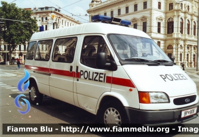 Ford Transit V serie
Österreich - Austria
Bundespolizei
Polizia di Stato
BP 908
Parole chiave: ford transit_Vserie