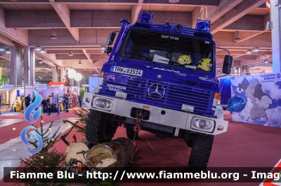 Mercedes-Benz Unimog U1300L
Bundesrepublik Deutschland - Germania
Technisches Hilfswerk
Ortsverband Garmisch-Partenkirchen
THW 81514
Parole chiave: Mercedes-Benz Unimog_U1300L THW81514