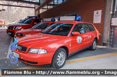 Audi A4 Avant II serie
Vigili del Fuoco
Corpo Permanente di Bolzano
Berufsfeuerwehr Bozen
-Autocomando-
VF 009 BZ
Parole chiave: Audi A4_Avant_IIserie VF009BZ