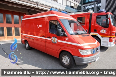 Mercedes-Benz Sprinter I serie
Vigili del Fuoco
Corpo Permanente di Bolzano
Berufsfeuerwehr Bozen
Sommozzatori
VF 025 BZ
Parole chiave: Mercedes-Benz Sprinter_Iserie VF025BZ