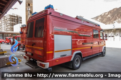 Mercedes-Benz Vario 812D
Vigili del Fuoco
Corpo Permanente di Bolzano
Berufsfeuerwehr Bozen
Sommozzatori
VF 028 BZ
Parole chiave: Mercedes-Benz Vario_812D VF028BZ