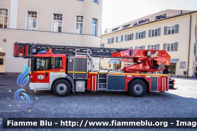 Mercedes-Benz Econic II serie
Vigili del Fuoco
Corpo Permanente di Bolzano
Berufsfeuerwehr Bozen
AutoScala da 32 metri allestimento Metz
VF 064 BZ
Parole chiave: Mercedes-Benz Econic_IIserie VF064BZ