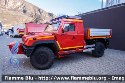 Iveco LMV Lince
Vigili del Fuoco
Corpo Permanente di Bolzano
Berufsfeuerwehr Bozen
VF 080 BZ
Parole chiave: Iveco LMV_Lince VF080BZ