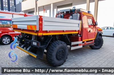 Iveco LMV Lince
Vigili del Fuoco
Corpo Permanente di Bolzano
Berufsfeuerwehr Bozen
VF 080 BZ
Parole chiave: Iveco LMV_Lince VF080BZ