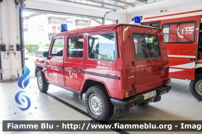 Mercedes-Benz Classe G
Vigili del Fuoco
Unione Distrettuale Merano - Bezirksverband Meran
Corpo Volontario di Tirolo - Freiwillige Feuerwehr Tirol (BZ)
VF 0EF BZ
Parole chiave: Mercedes-Benz Classe_G VF0EFBZ