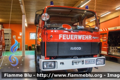 Iveco 80-16 4x4
Vigili del Fuoco
Unione Distrettuale Merano - Bezirksverband Meran
Corpo Volontario di Rifiano - Freiwillige Feuerwehr Riffian (BZ)
VF 0L5 BZ
Parole chiave: Iveco 80-16_4x4 VF0L5BZ