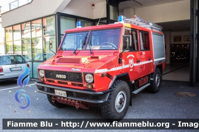 Iveco VM90
Vigili del Fuoco
Unione Distrettuale Bolzano
Bezirksverband Bozen
Corpo Volontario di Vilpiano
Freiwillige Feuerwehr Vilpian
allestimento Baribbi
VF 0LW BZ
Parole chiave: Iveco VM90 VF0LWBZ