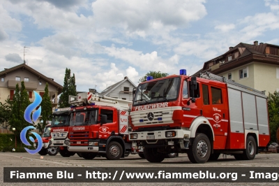 Mercedes-Benz 2038
Vigili del Fuoco
Unione Distrettuale Bassa Val Pusteria (BZ)
Bezirksverband Unterpustertal
Veicolo ospitato dal Corpo di Brunico
Allestimento Lohr
VF 0SK BZ
Parole chiave: Mercedes-Benz 2038 VF0SKBZ